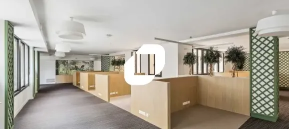 925m² Office in Paris, France No. 302399 4