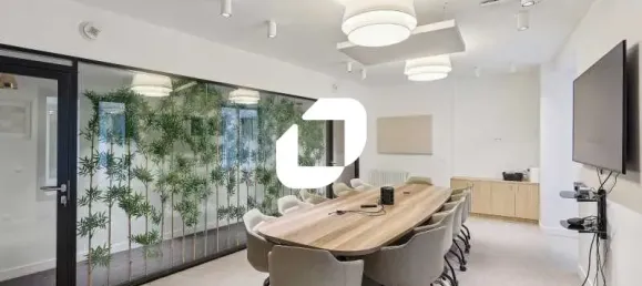 925m² Office in Paris, France No. 302399 8