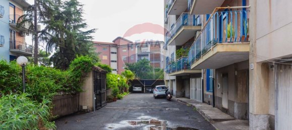 5 rooms Apartment in Catania, Italy No. 63962 41