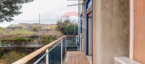 5 rooms Apartment in Catania, Italy No. 63962 33