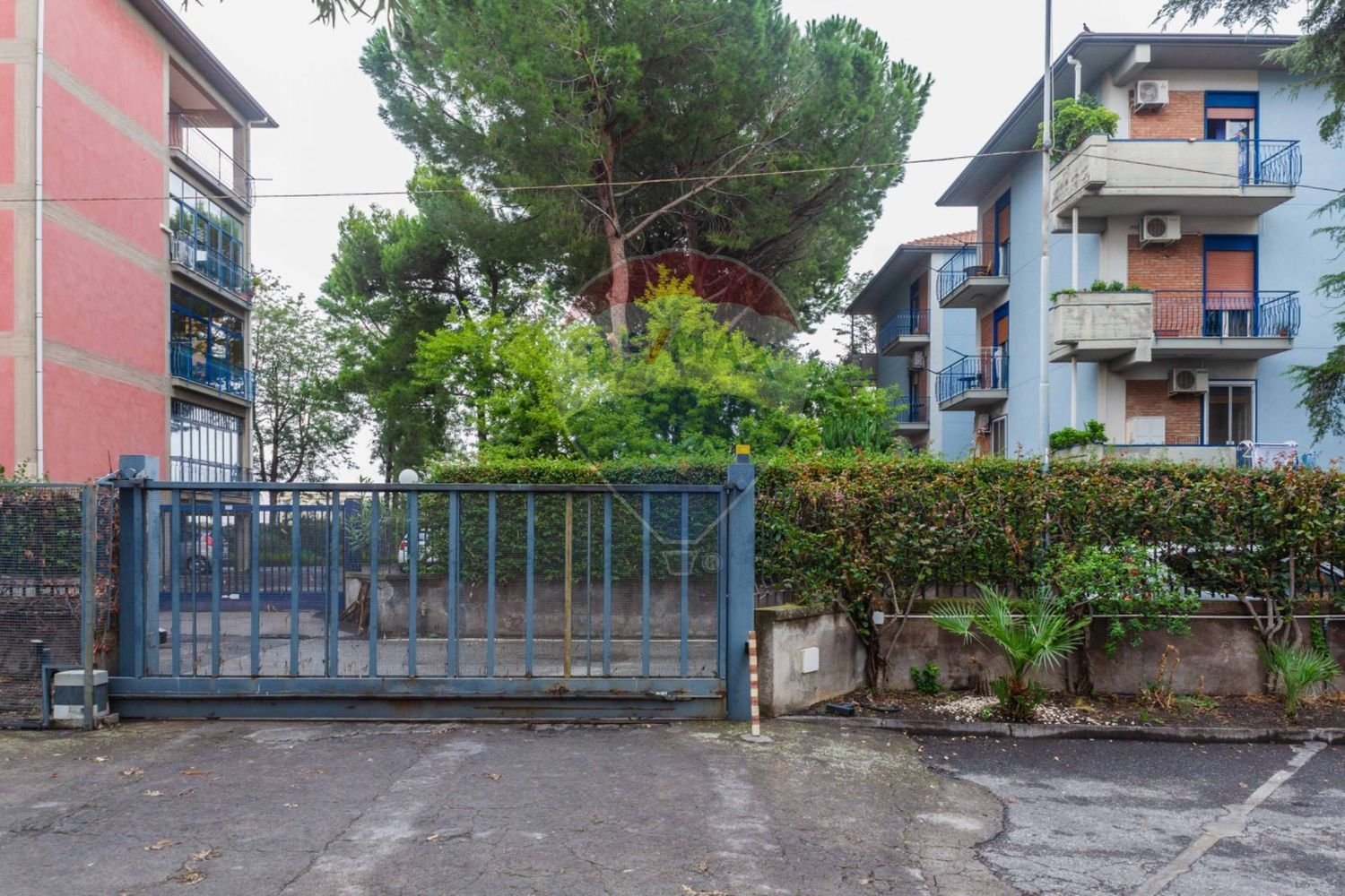 5 rooms Apartment in Catania, Italy No. 63962