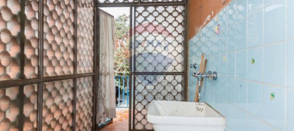 5 rooms Apartment in Catania, Italy No. 63962 31