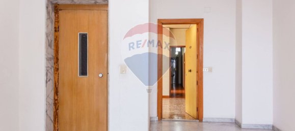 5 rooms Apartment in Catania, Italy No. 63962 7