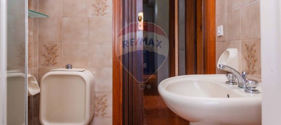 5 rooms Apartment in Catania, Italy No. 63962 23