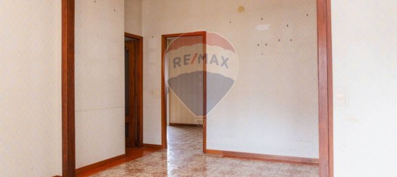 5 rooms Apartment in Catania, Italy No. 63962 9