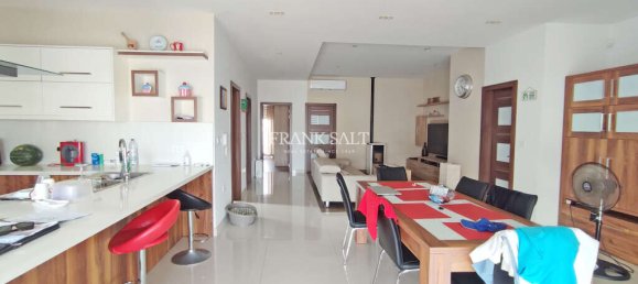 Пентхаус с 3 спальнями в Сан-Пауль-иль-Бахар, Мальта № 2242 2