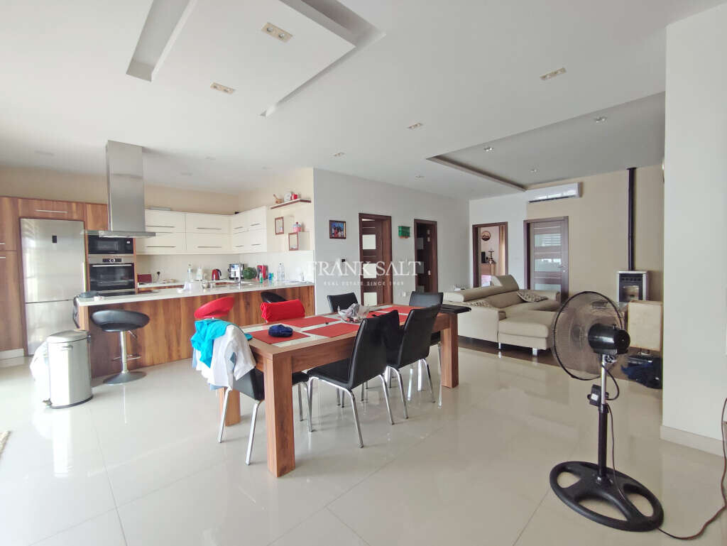 Пентхаус с 3 спальнями в Сан-Пауль-иль-Бахар, Мальта № 2242