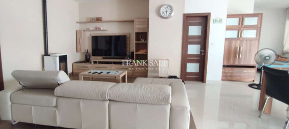 Пентхаус с 3 спальнями в Сан-Пауль-иль-Бахар, Мальта № 2242 3