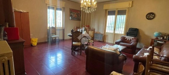 Дом с 4 комнатами в Кастрокьело, Италия № 178079 3