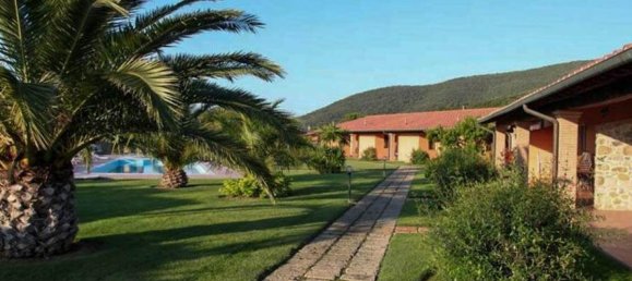 21 bedroom House in Scarlino, Italy No. 1429 4