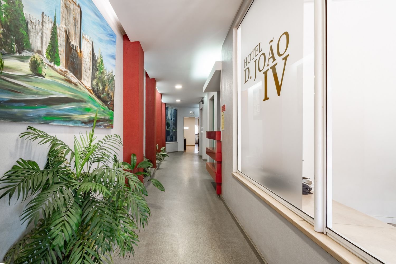 1012m² Building in Guimaraes, Portugal No. 289913