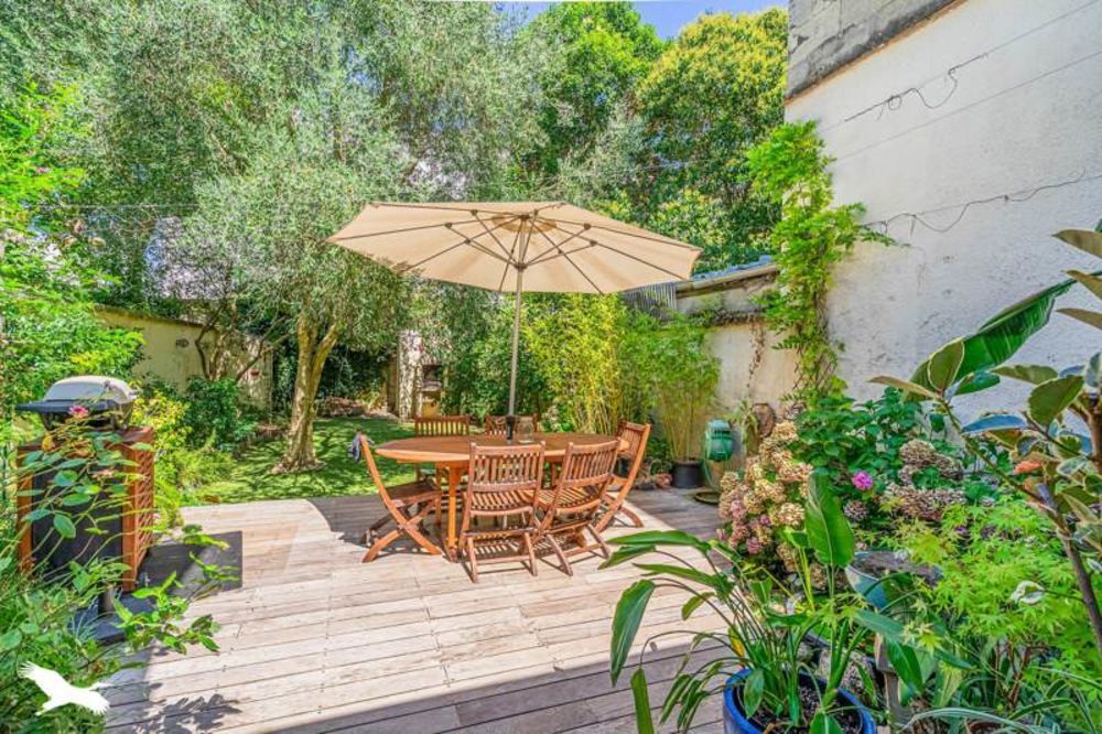 4 bedrooms House in Bordeaux, France No. 285622