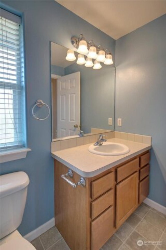 Casa de 4 dormitorios en Cosmopolis, USA No. 431005