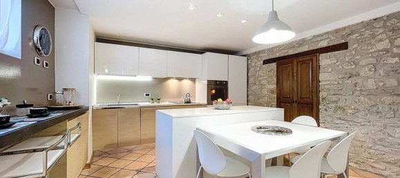 4 rooms House in Carpegna, Italy No. 264913 9