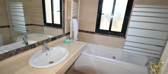 2 Schlafzimmer Wohnung in Marbella, Spain, Nr. 63614 7