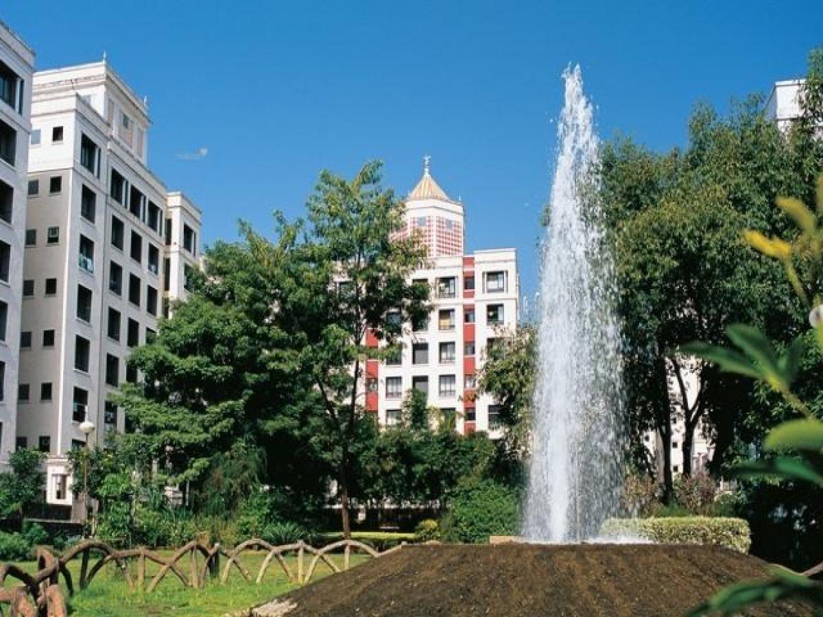 3 bedrooms House in Mumbai, India No. 7051