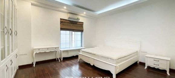 4 bedrooms House in Long Bien, Vietnam No. 685 9