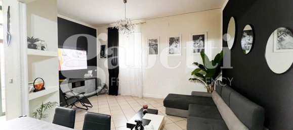 4 rooms Duplex in Orta di Atella, Italy No. 107422 12