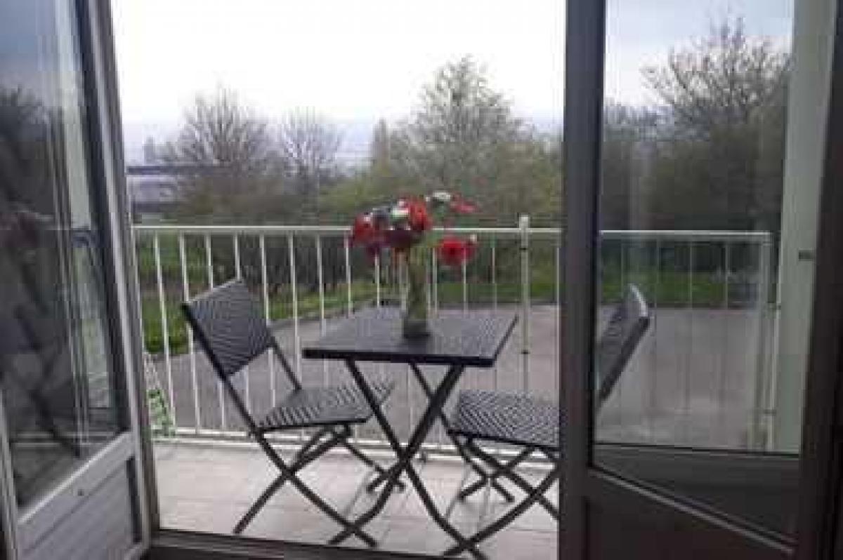 2 bedrooms Condo in Dijon, France No. 5089