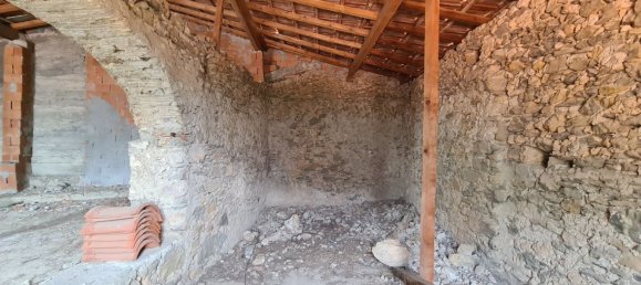 4 rooms House in Castelbianco, Italy No. 284335 24