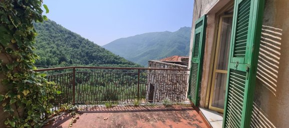 4 rooms House in Castelbianco, Italy No. 284335 23