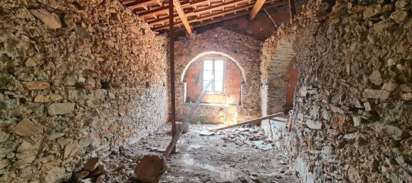 4 rooms House in Castelbianco, Italy No. 284335 28