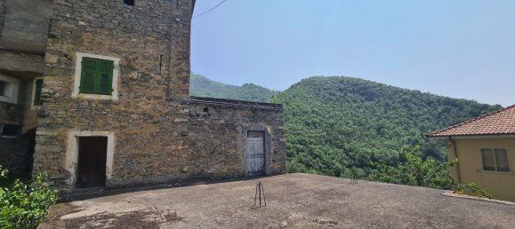 4 rooms House in Castelbianco, Italy No. 284335 36