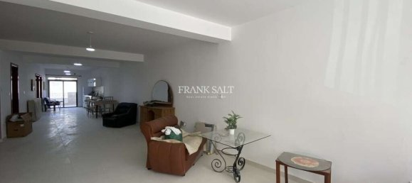 3 bedrooms Maisonette in Gharghur, Malta No. 10506 3