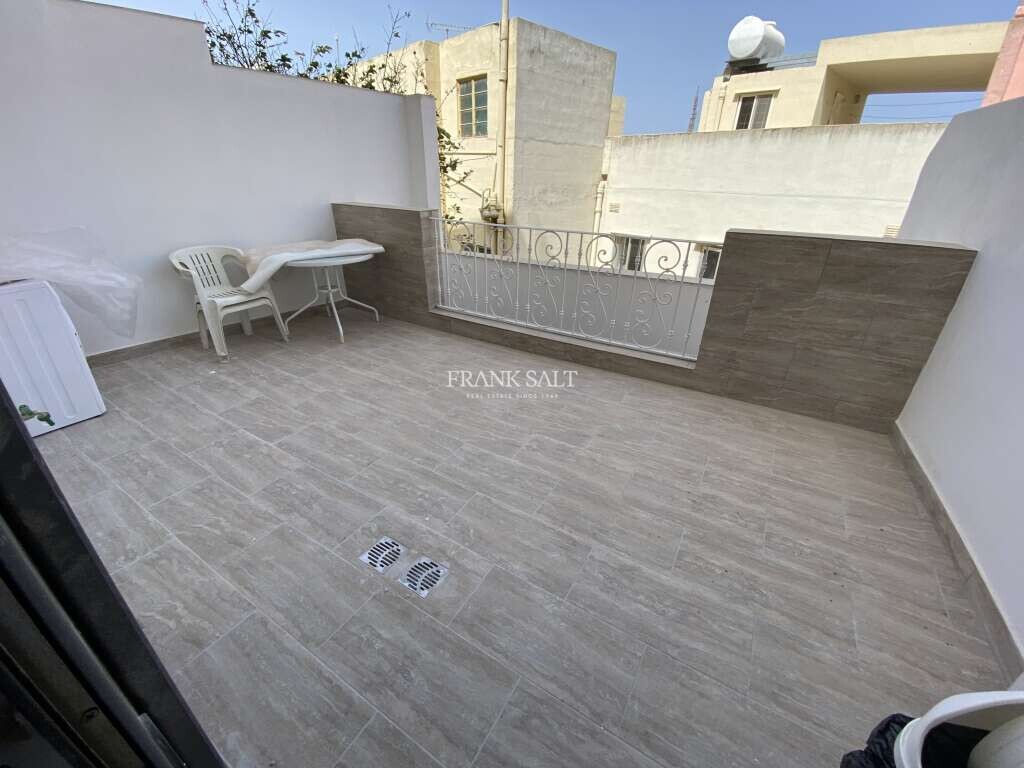 3 bedrooms Maisonette in Gharghur, Malta No. 10506