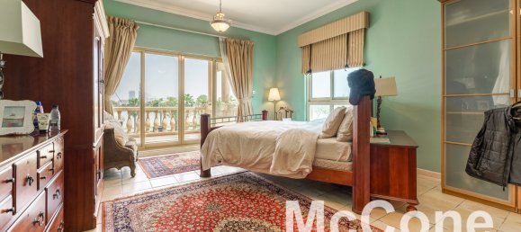 4 bedrooms Villa in Jumeirah Islands, UAE No. 25947 6