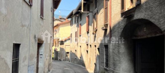 4 chambres Appartement à Canzo, Italy No. 327281 2