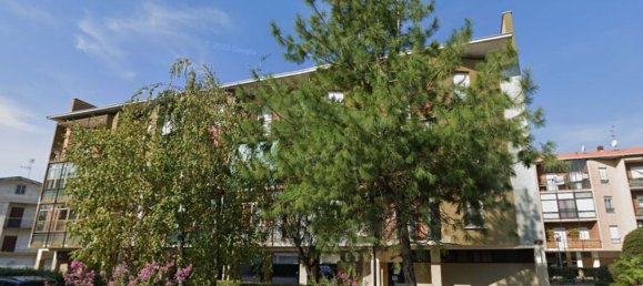 3 rooms Apartment in Vigevano, Italy No. 111308 24