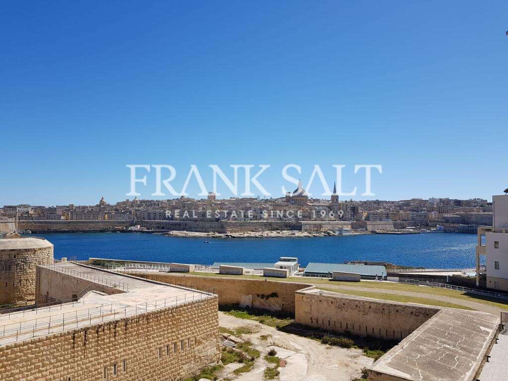 Квартира с 3 спальнями в Слима, Мальта № 9880