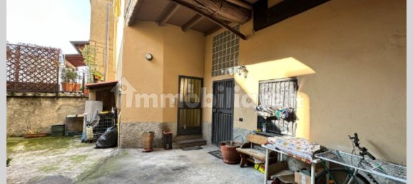 2 bedrooms Apartment in Veduggio con Colzano, Italy No. 283351 8