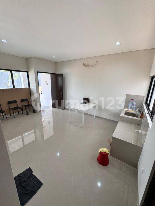 3 bedrooms House in Jakarta, Indonesia No. 2445