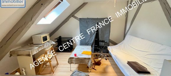Studio in Bourges, France No. 156172 8