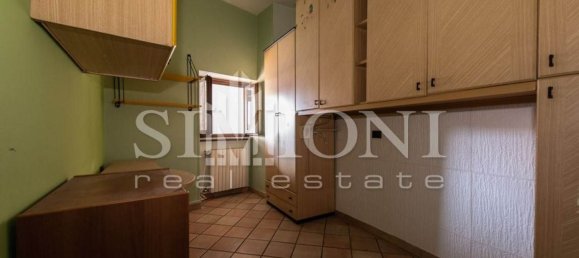 3 rooms Apartment in Varese, Italy No. 283233 3