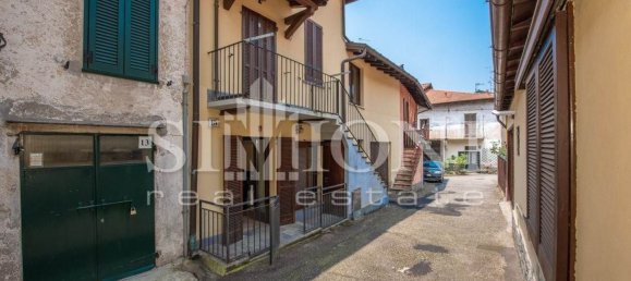 3 rooms Apartment in Varese, Italy No. 283233 5