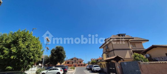 Propiedad comercial de 3 habitaciónes en Fiumicino, Italy No. 258573 24