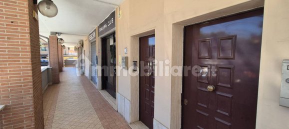 Propiedad comercial de 3 habitaciónes en Fiumicino, Italy No. 258573 19