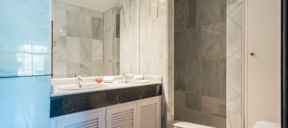 7 Schlafzimmer Villa in Marbella, Spain, Nr. 93216 4