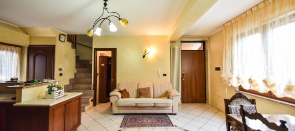 6 rooms Villa in Moncalieri, Italy No. 102564 5