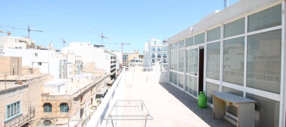 4 bedrooms Penthouse in Saint Julian's, Malta No. 3402 13