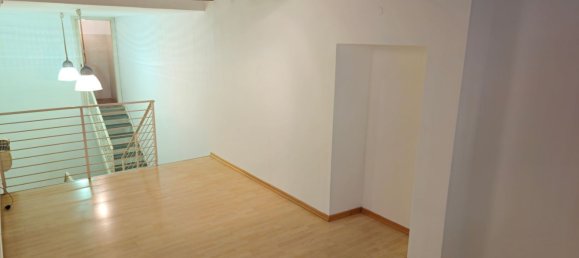 62m² Office in Padua, Italy No. 262290 9