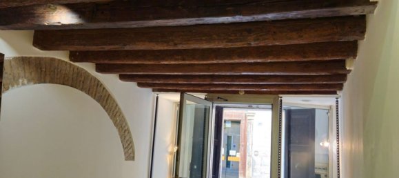 62m² Office in Padua, Italy No. 262290 6