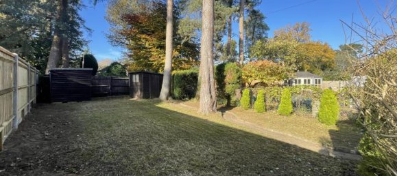 3 bedrooms House in Bordon, United Kingdom No. 13801 17