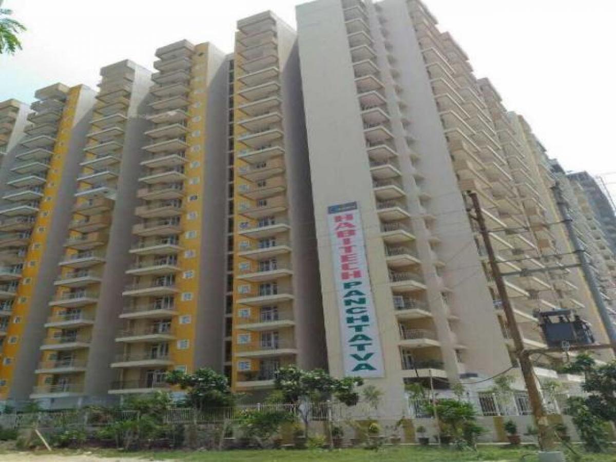 2 bedrooms House in Noida, India No. 11823