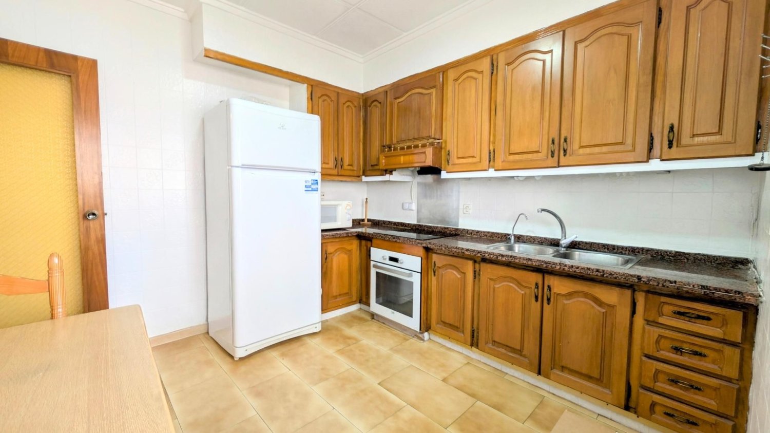 4 Schlafzimmer Wohnung in Alicante, Spain, Nr. 245211