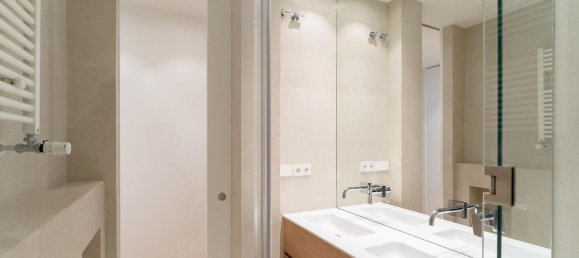 Apartamento de 3 dormitorios en Madrid, Spain No. 191649 10