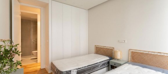 Apartamento de 3 dormitorios en Madrid, Spain No. 191649 15